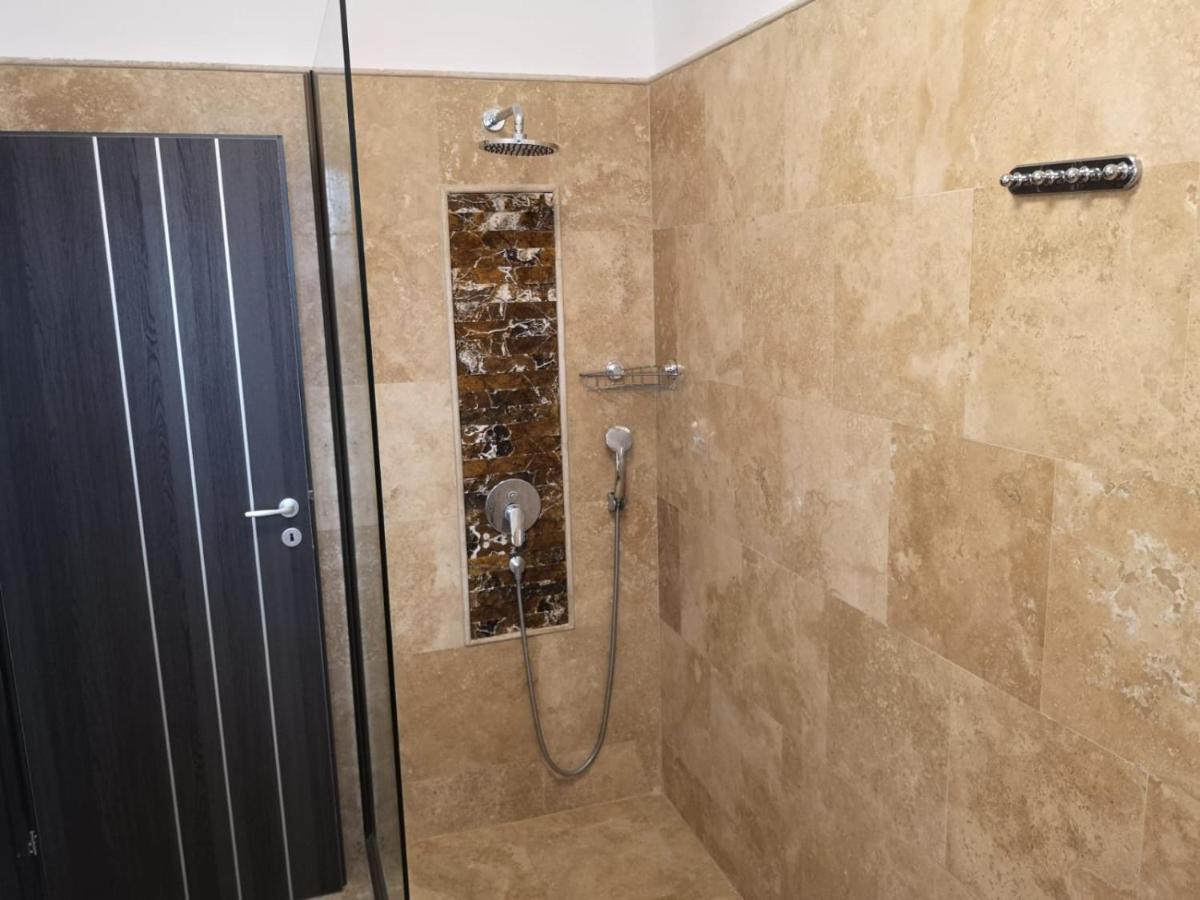 Velvet Residence Năvodari Buitenkant foto